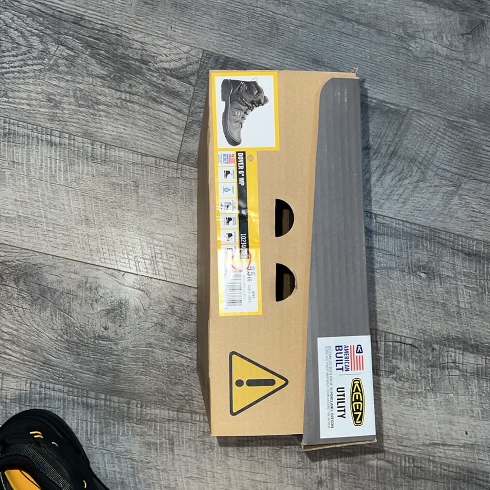 NWT KEEN DOVER BOOTS - Picture 6 of 7